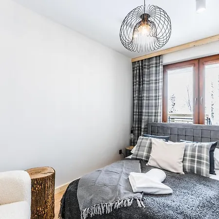 Forrest Pardalowka Apartment