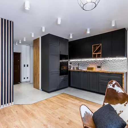 Apartment Forrest Pardalowka